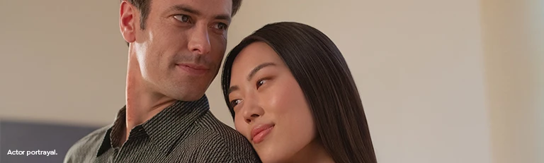 woman_on_mans_shoulder